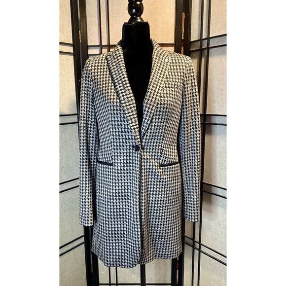 Tommy Hilfiger Jackets & Blazers - Tommy Hilfiger Houndstooth Blazer Size 2 Elbow Patch Classic Fit Mid Length